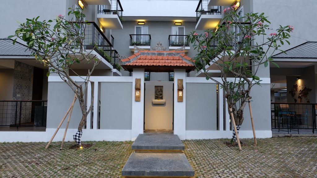 Semimpi Hotel Canggu Buitenkant foto