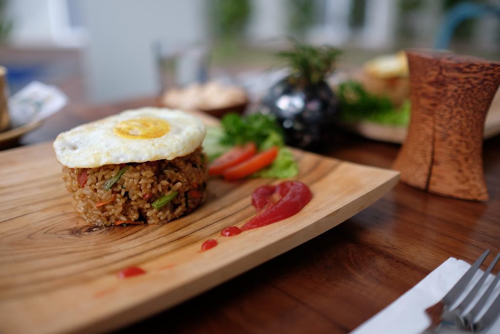 Semimpi Hotel Canggu Buitenkant foto